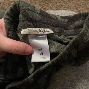 Distressed express joggers (I LOVE THESE!)
